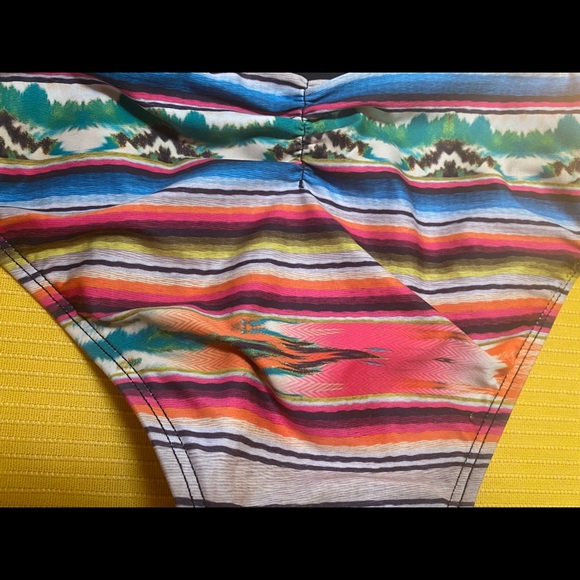 OBO Size 8 . Like new. L space Monokini - Picture 7 of 9